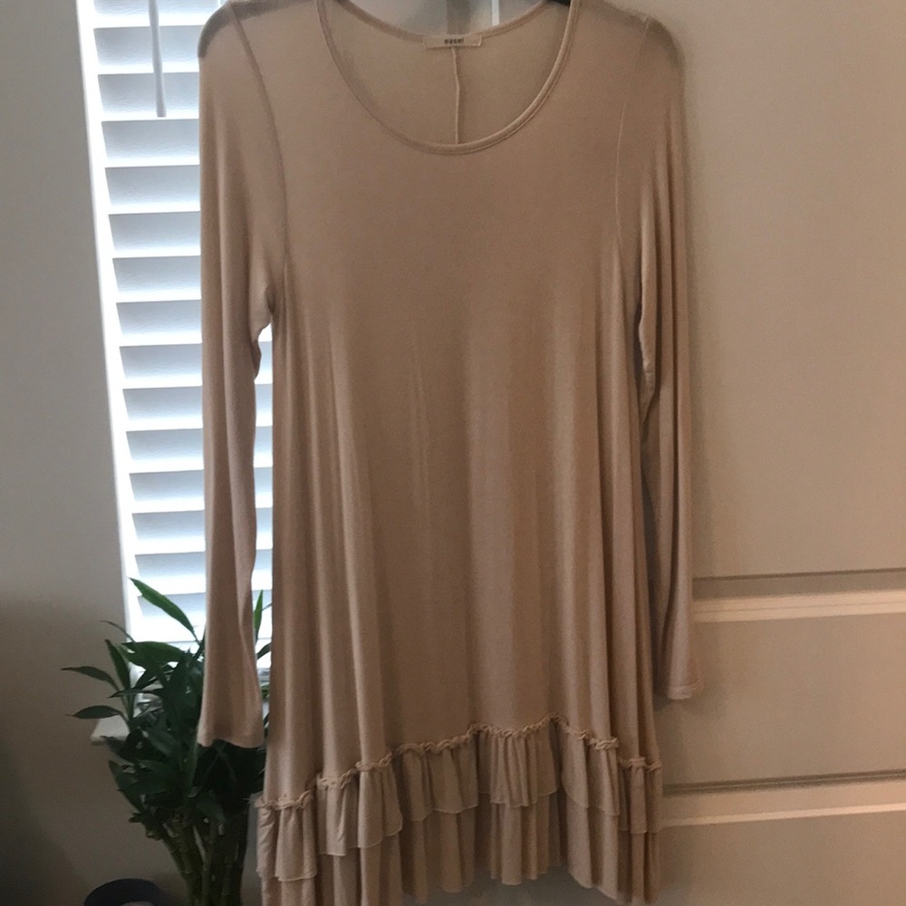 Long sleeve basic cream dress with ruffles